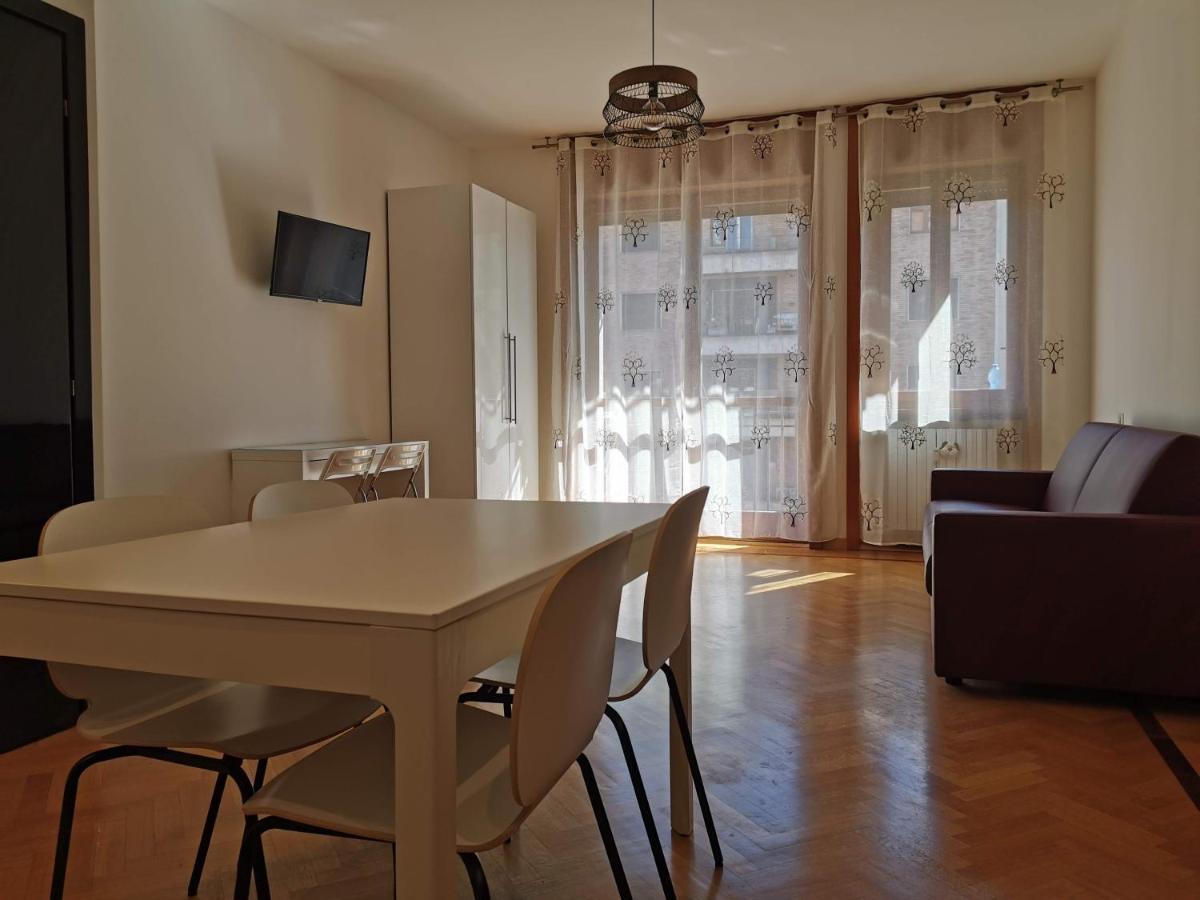 Pergolesi Apartments Milan Luaran gambar